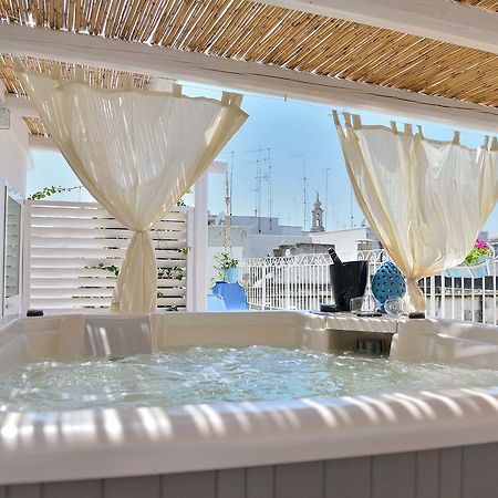 Bed and Breakfast Palazzo Kapece Монополи Экстерьер фото
