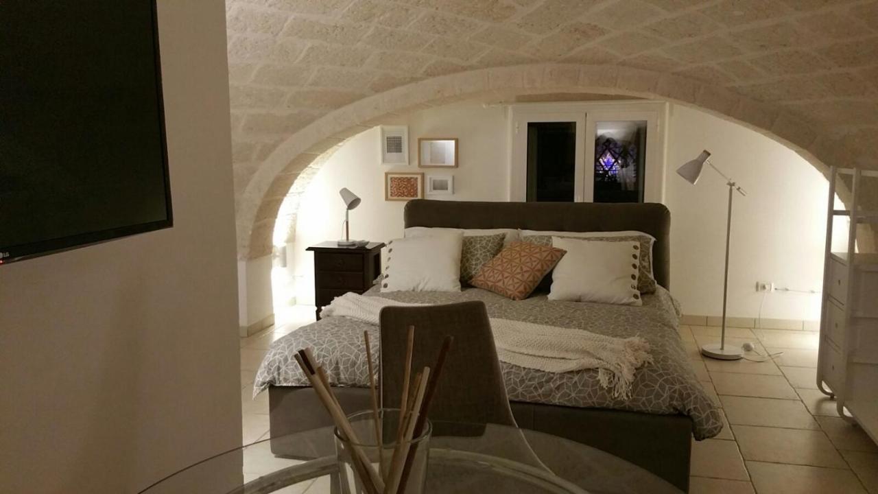 Bed and Breakfast Palazzo Kapece Монополи Экстерьер фото