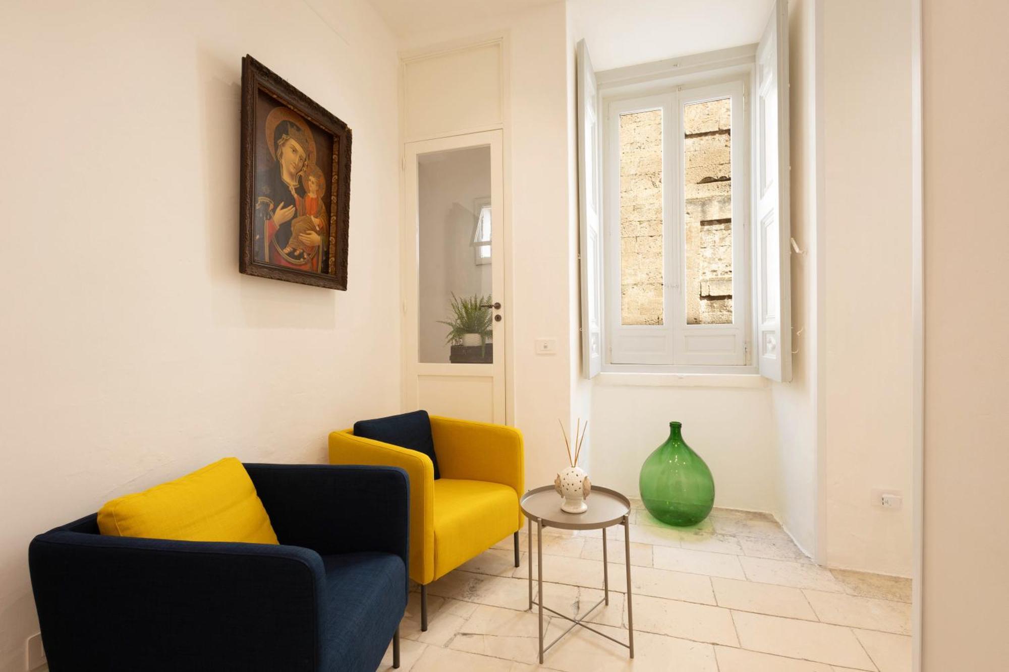 Bed and Breakfast Palazzo Kapece Монополи Экстерьер фото