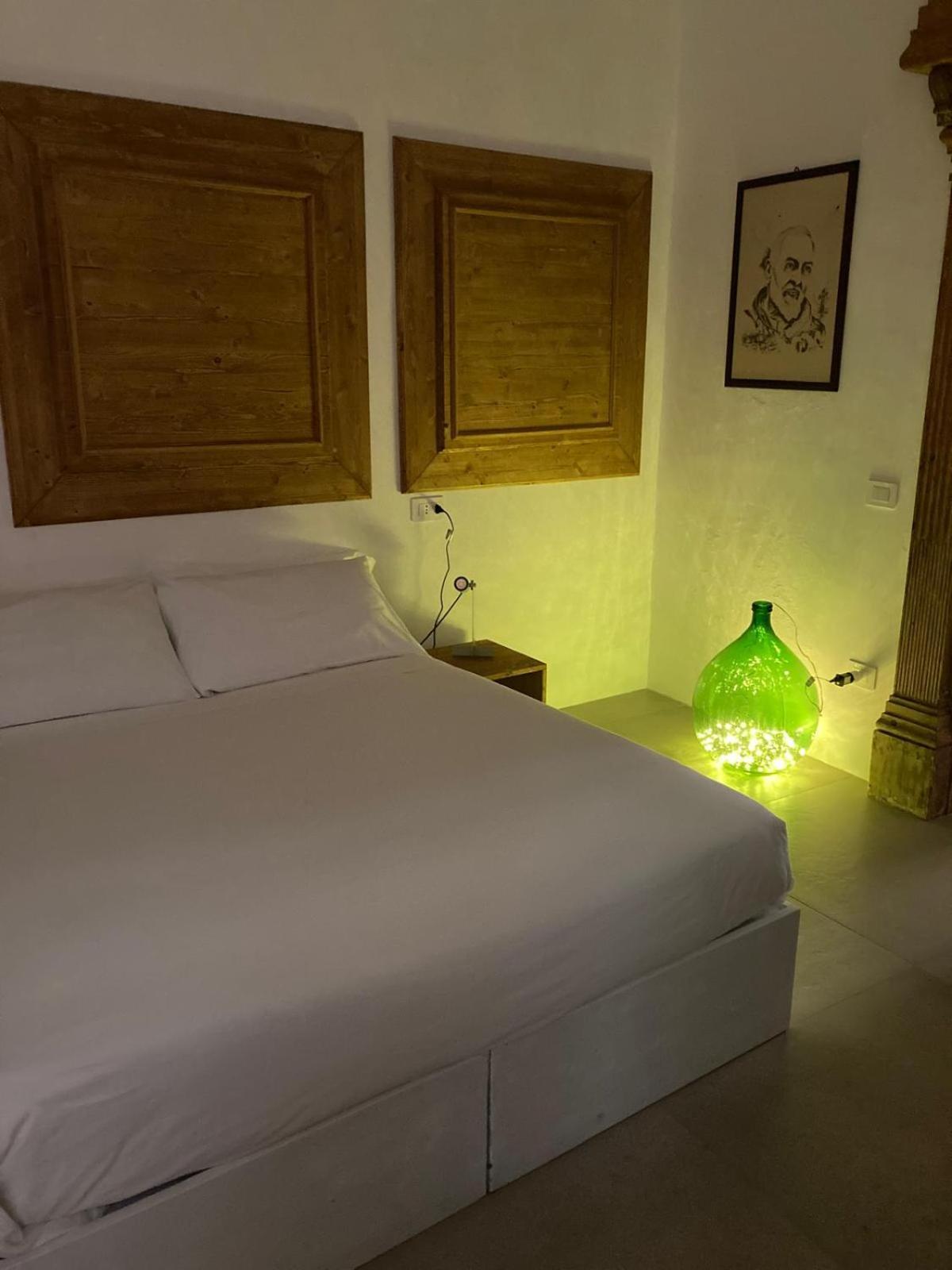 Bed and Breakfast Palazzo Kapece Монополи Экстерьер фото