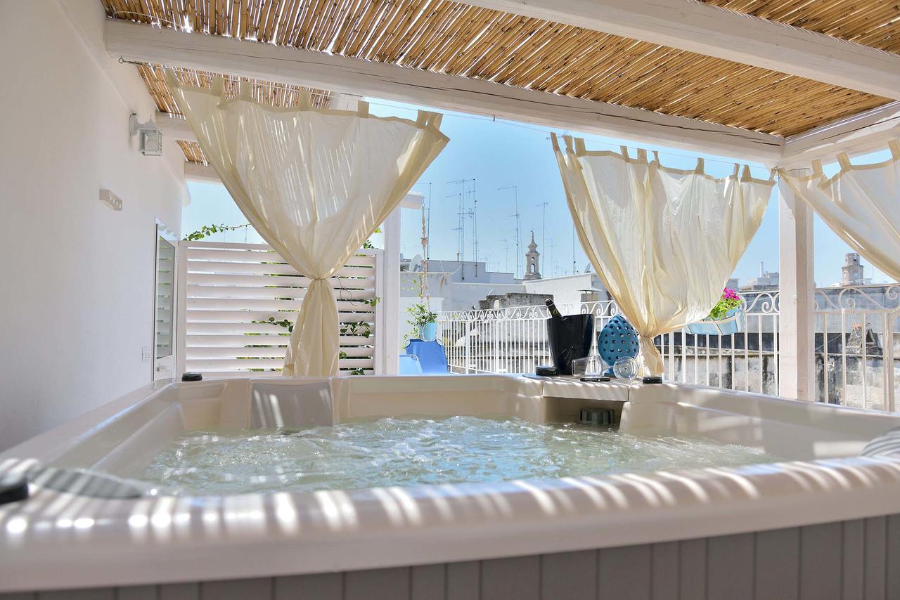 Bed and Breakfast Palazzo Kapece Монополи Экстерьер фото