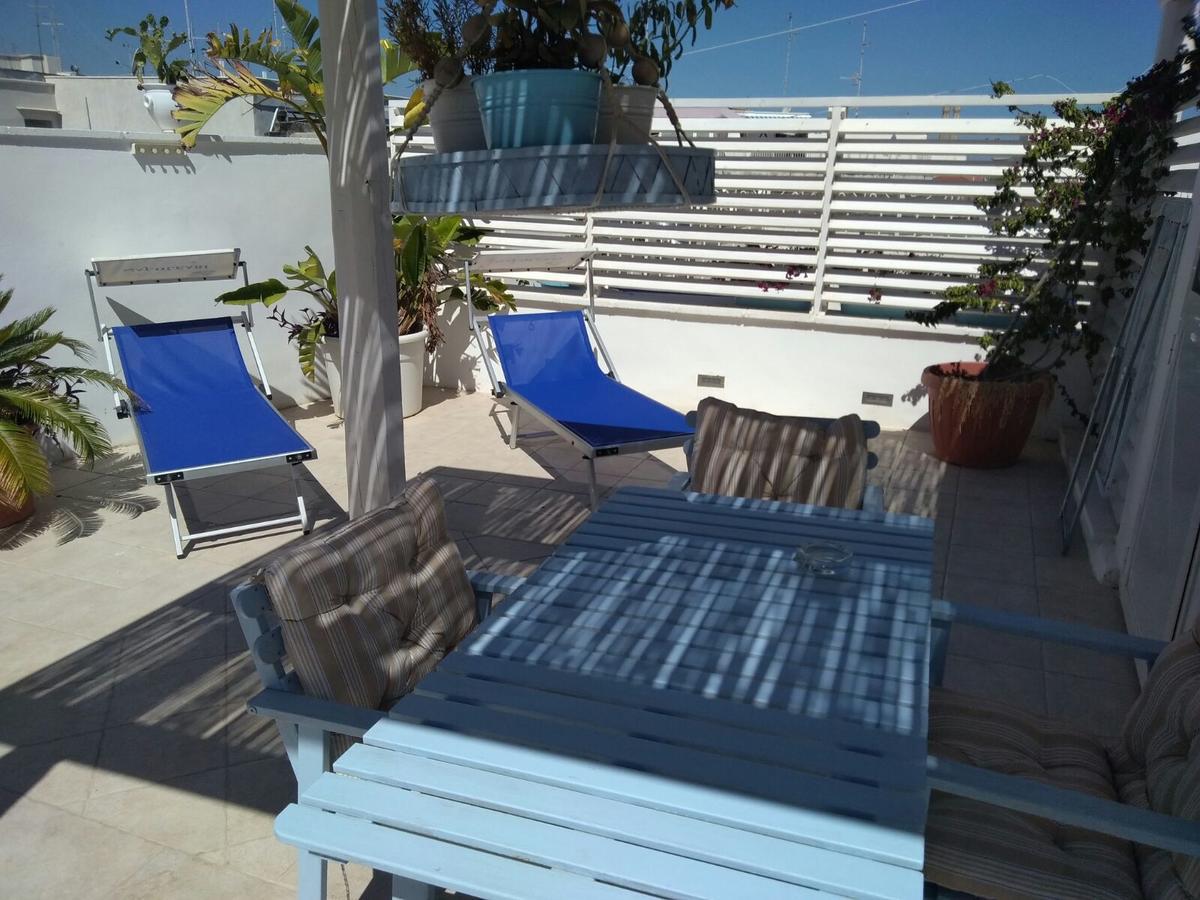 Bed and Breakfast Palazzo Kapece Монополи Экстерьер фото